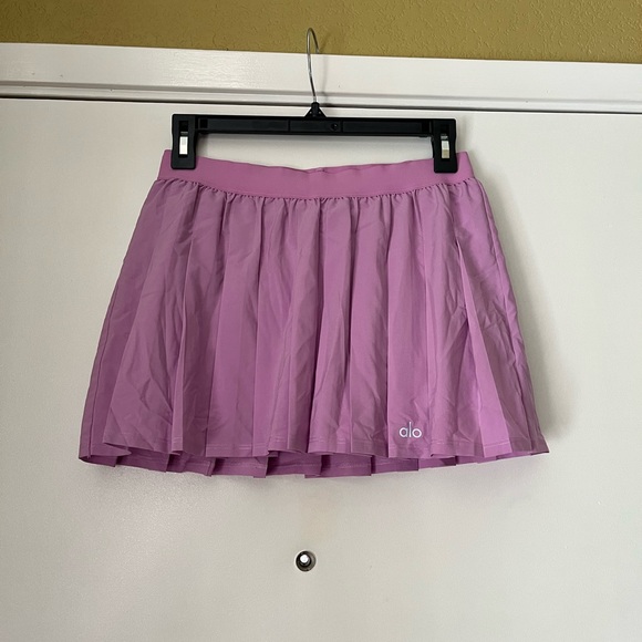 ALO Yoga Dresses & Skirts - ALO Yoga Varsity Tennis Skirt